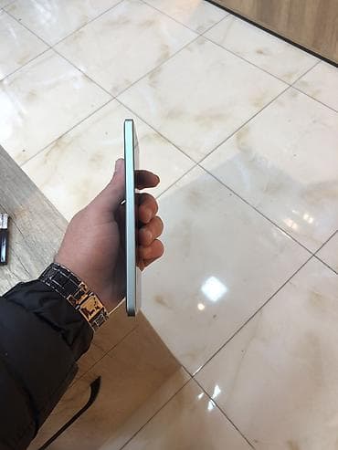 xiomi redmi note 4: Poco F6, 512 GB, rəng - Gümüşü, Barmaq izi — 2