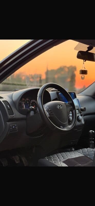 ucuz range rover: Hyundai i30, qara rəng, 5 qapılı hatchback. Mühərrik və yürüş - CRDi — 13