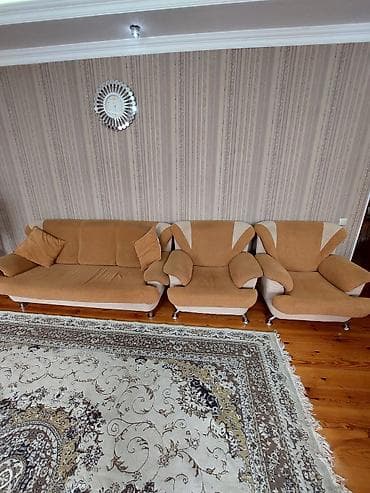 sisme kreslo: Klassik divan, 2 kreslo — 4