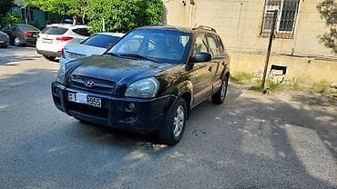 Hyundai Tucson, qara rəng, 5 qapılı SUV. İli 2006-nın sonu(2007 — 4