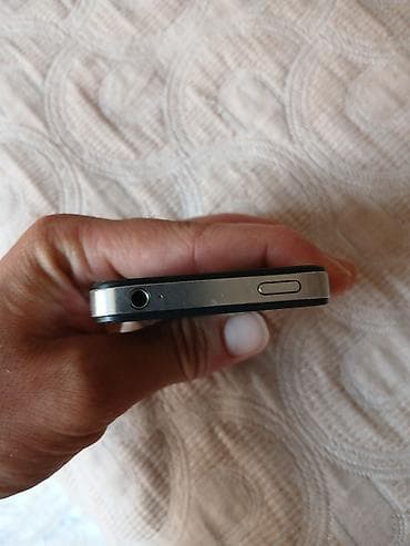 apple komputer: IPhone 4, Qara, Qırıq — 3