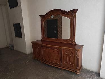 Komodlar: İşlənmiş, Güzgülü — 1