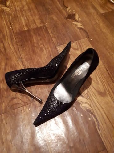 derihan ayakkabı: Tuflilər, Ölçü: 39, rəng - Qara, İşlənmiş — 1