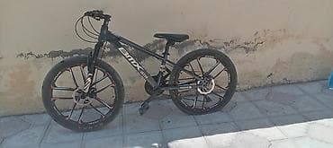 Bmx velosiped, 199azn-ə alınıb. Cuzi problemleri var. Real alıcıya