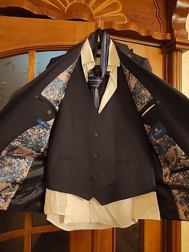 Bəy kostyumu,bir dəfə toya geyinilib,yeni kimidi,qiymeti 150 — 2