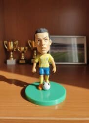 20 cent kaç manat: Futbolcu fiquru Temiz vezyetedir Standı ve topu ilə birlikdə verilir — 2