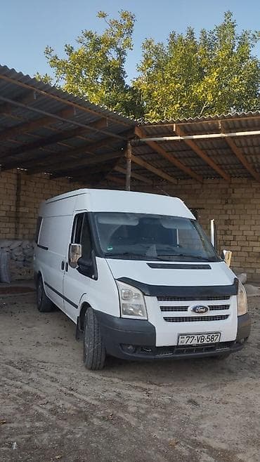 Ford Transit yük mikroavtobusu - Kuzov: uzun və yüksəldilmiş tavanlı