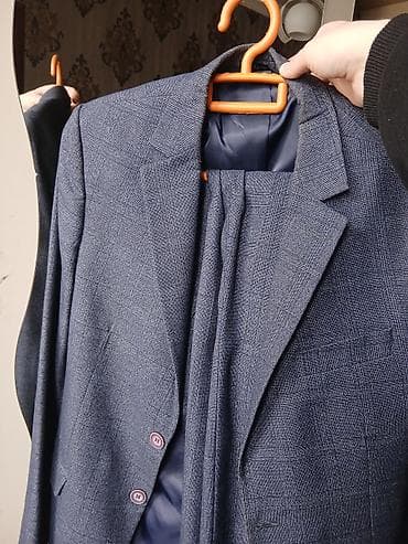 Kostyumlar: Kişi üçlü kostyum dəsti - Rəng: tünd boz-mavi (xırda dama naxışlı) - — 1