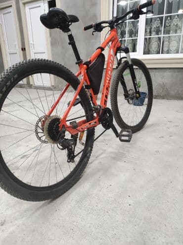 masin ucun velosiped tutacagi: Б/у Горный велосипед Forward, 29", скоростей: 16, Самовывоз — 3
