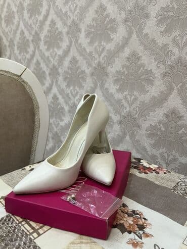 ayaqqabı qadın: Tuflilər, Ölçü: 37, rəng - Ağ, İşlənmiş — 2