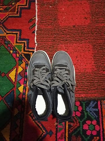 nabuk sapaskiler: AYAQQABI RAZMER42 — 1