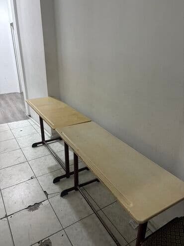 masalar ve stullar: İşlənmiş, Açılmayan, Dördbucaq masa, 4 stul — 1