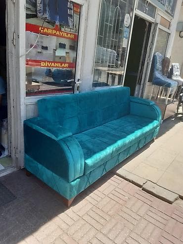 Divanlar: Divan fabrik istehsalidir En 220 sm Ici 180 sm Acilir alti sandiq — 2