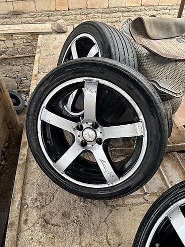 Автозапчасти: Б/у Колесо R 17, 4 Болтов — 3