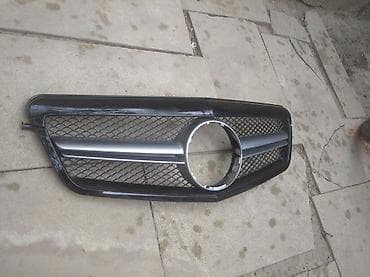 disk r16 type 1: Mercedes W212 E212 radiator barmaqlığı — 1