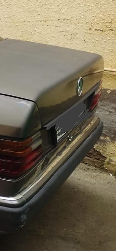 mercedes qapi: Mercedes-Benz E-Class W124 sedan - Kuzov: 4 qapılı sedan, tünd boz — 3