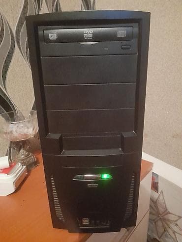 Kompüter, noutbuk və planşetlər: Masaüstü sistem bloku. işlək vəziyətdə'dir. 20 manat istəyən — 2