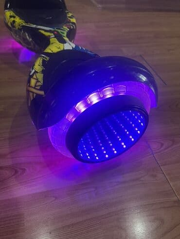 kugoo m4 pro: Hovboard / balans skuter - Korpus: rəngarəng komiks üslublu dizayn — 1