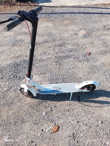 CD, DVD disklər və kassetlər: Elektrik skuter – şəhər içi səyahət üçün yığcam və praktik model — 5