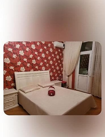 Двуспальная кровать, 2 тумбы