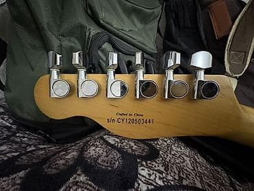 neymar forma: Elektron gitara, Fender — 6