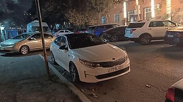 diski 15: Kia Optima – ağ rəngli sedan Xüsusiyyətlər və təchizat: - Kütləvi — 2