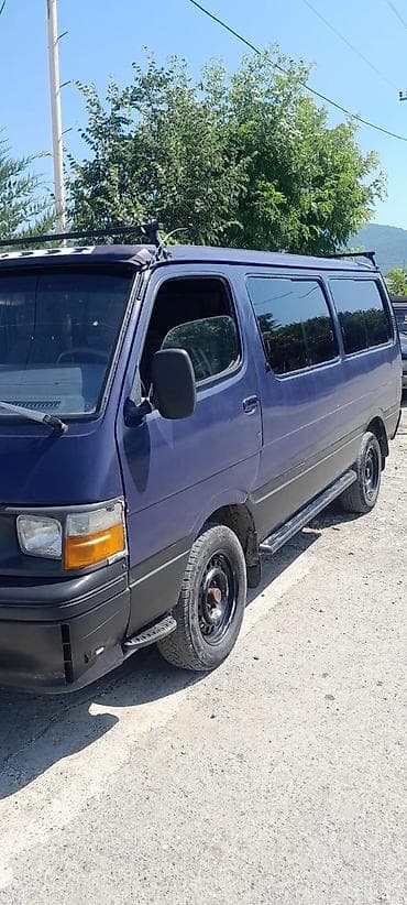 ford transit салон: Toyota Hiace: 2.4 л | 1990 г. Бус — 3