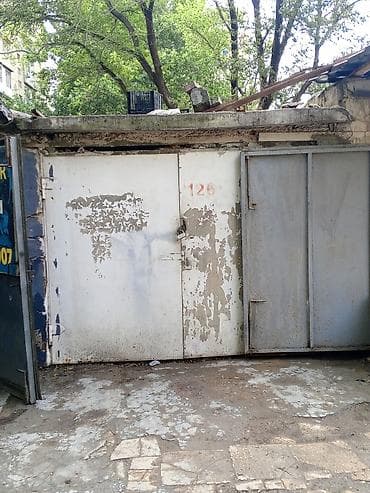 ağdam: Abyekt qaraj tiplidir,cox gozel yerlesmesi var,insanlarin gur gedis — 2
