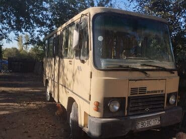 cesqa qiymeti: DEUTZ markalı, bej rəngli avtobus. Ön tərəfində 90-BC-173 dövlət nömrə — 1