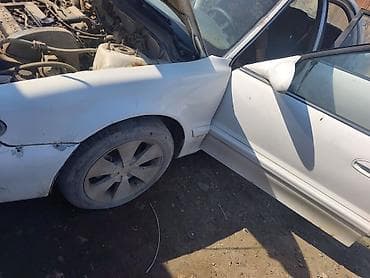 niva bar: Hyundai Elantra (özəl nömrə nişanı görünür) üçün komplekt hissələr - — 2