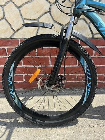 velosipet rolu: Dağ velosipedi – 27.5” təkərlər, disk əyləclər, ön amortizator - — 1