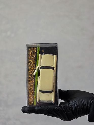 Искусство и коллекционирование: Payız Səhnəli Klassik Avtomobil Modeli. Bu modeli 2 gün ərzində — 4