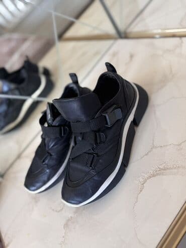 домашние тапочки новый: Qara temiz natyral deri 130 azn e almışam 38 razmer 2 defe geyilib — 3