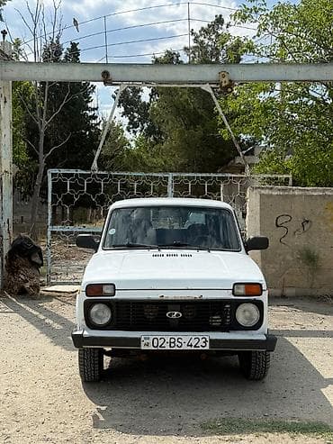 VAZ (LADA) 4x4 Niva: 1.7 l | 2013 il 188129 km Ofrouder/SUV