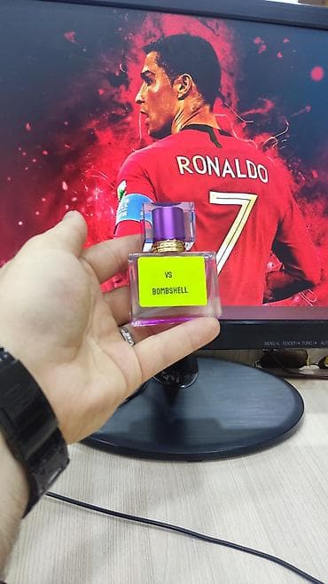 epoxy saat: Məhsul: “Play in Red – Ajmal Amber Wood” ətir ekstraktı Təsvir: - — 4