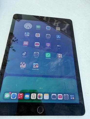 Планшеты: Б/у Apple iPad Air 2, 10,9", 128 ГБ, Самовывоз, Бесплатная доставка, Доставка в районы — 3
