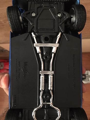 cd disk: Mercedes‑Benz SLS AMG maket modeli (miqyas ehtimalən 1:18) - Rəng — 5