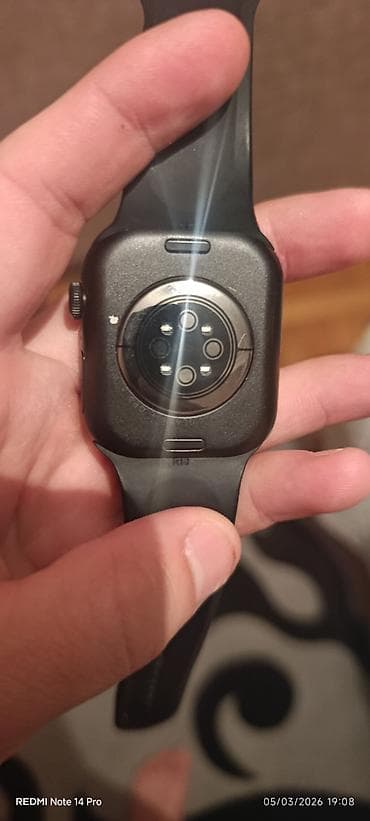 Salam saat iwlek veziyetde qolumdaydi qapinin rucqasina deydi ve