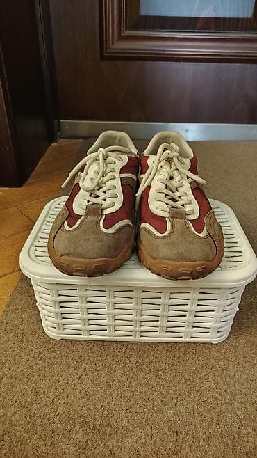 yagis geyimi: Az geyilinib — 2