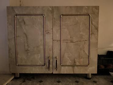 metbext mebili: 3 ədəd kuxna şkafları,bir ədəd 20 azn — 3