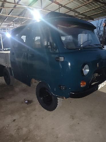 ford mondeo ehtiyat hisseleri: UAZ yük sərnişin fermer - Korpus: tünd yaşıl rəngli, klassik UAZ ön — 2