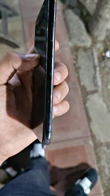 philips xenium 9@9d: IPhone X, Qara, Face ID — 3