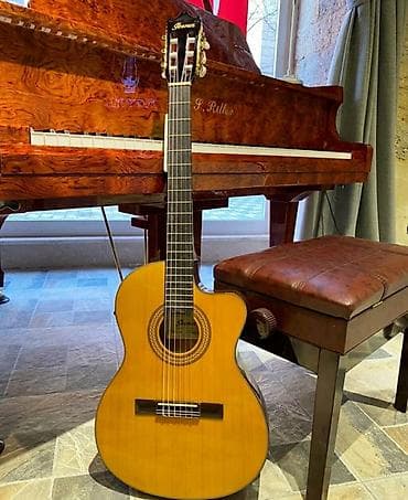 gitara temiri: İbanez GA5TCE-AM fonunda öz möhtəşəm rəngi ilə S.Ritter royalı — 1