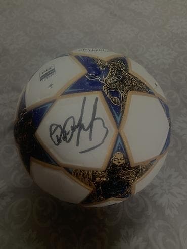 qarabağ celsi bilet: UEFA Champions League rəsmi dizaynlı futbol topu Qurban Qurbanovun — 6