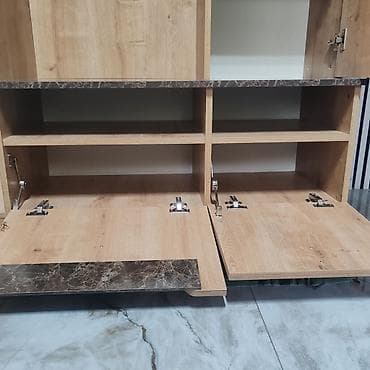 parca dolab: İşlənmiş, 2 qapılı, Güzgülü, Qəhvəyi, Digər material, Açılan, Düz dolab — 4