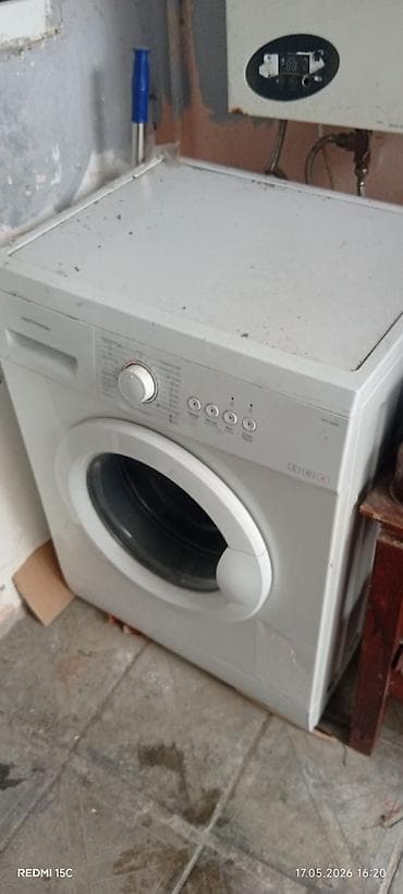 Kirayə 1 nəfər xanım otaq yoldaşı axtarılır. - Aylıq: 150 AZN - Yaş — 5