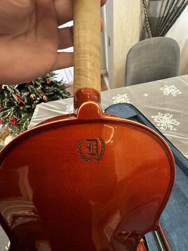 Alfa Romeo: Məhsul: Skripka Salam təzə kimidi təzədən hec secilmir ölcüsü4/4 dü — 4