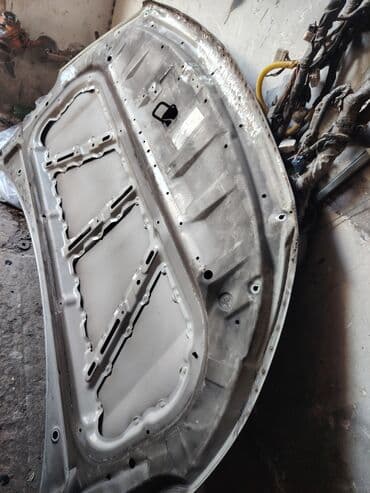 Ban, Kuzov hissələri: Məhsul: Santafe 2014 kapotu. Təsvir:kapotda demirci isi gorulub — 3