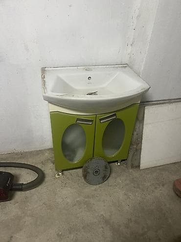 desmal: Hamam üçün lavabo və alt dolab dəsti - Üst hissə: keramika lavabo — 1