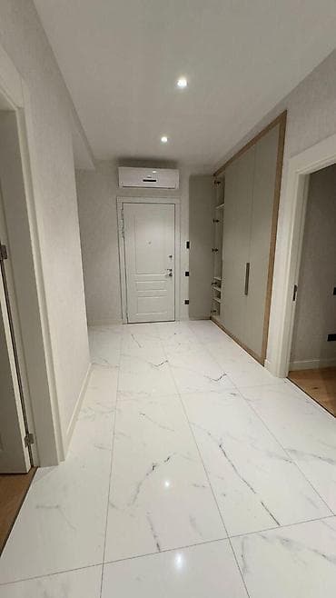 Mənzillər: İcarəyə verilir 3 otaqlı yeni tikili 113 m², Ağ şəhər q. Kateqoriya — 7